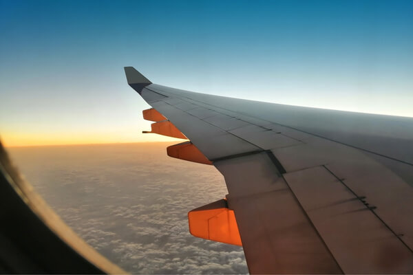 Why Booking Through a Trusted Travel Agency Saves Time and Money